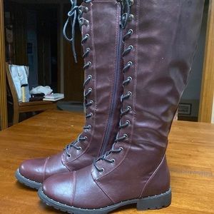 Practically new lace up boots!